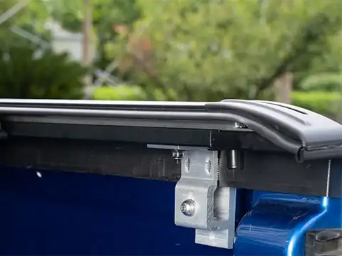Manual Hard Aluminum Retractable Tonneau Cover For Nissan Mitsubishi